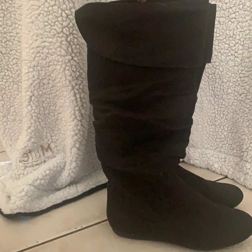 Rampage black slouchy boots